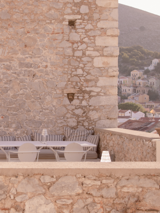 Agora: Έτσι λέγεται το νέο κορυφαίο fine dining εστιατόριο της Σύμης!