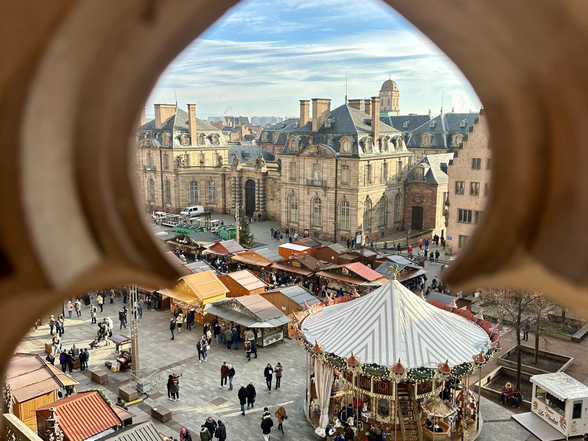 Γιορτές στο παραμυθένιο Στρασβούργο, εκεί που χτυπά η καρδιά των Χριστουγέννων!