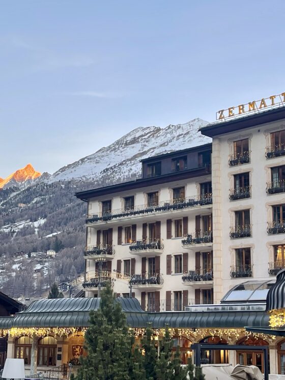 Ζermatt, το car-free χωριό των Άλπεων, που… αγγίζει το θρυλικό Μatterhorn!