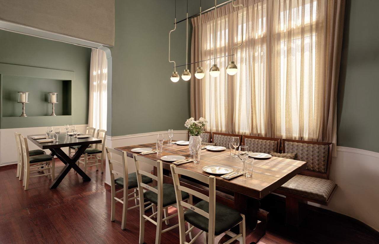 Ένα γαστρονομικό ταξίδι στη Μάνη… μόλις λίγα βήματα από την Ακρόπολη!