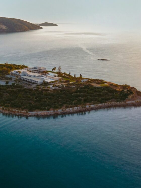 Infinity lagoons, longevity retreats και noctourism: μια νέα εποχή εμπειριών στο Minos Palace Resort!