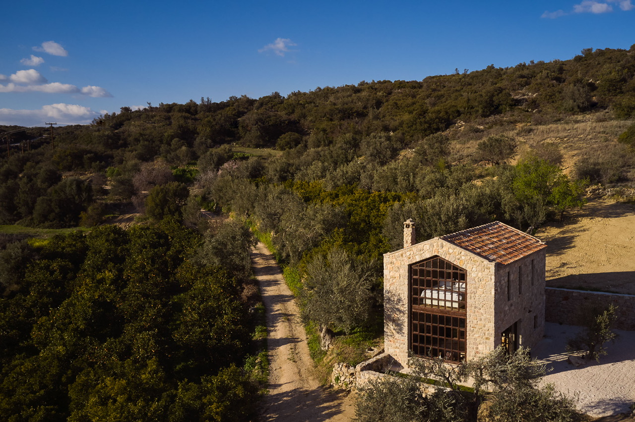 Η πολυτέλεια βρίσκεται στη… φύση: Το νέο Country House του Opora που σε καλεί να κάνεις reset!