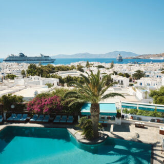 OROSEA Paros: Το νέο adults only καταφύγιο της Πάρου με θέα στο Αιγαίο και δικό του αμπελώνα…