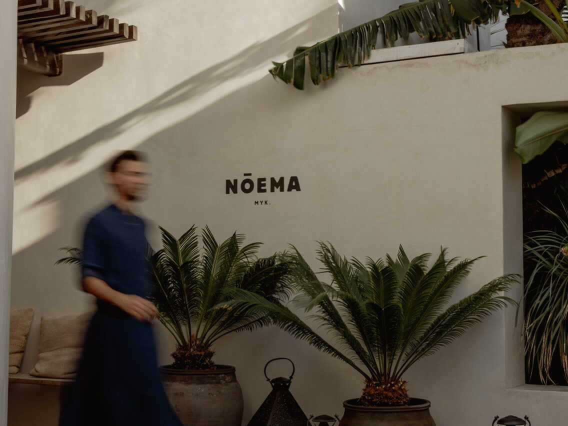 Nōema Mykonos: Η ουσία της σύγχρονης κυκλαδίτικης φιλοξενίας επιστρέφει φέτος το καλοκαίρι στην πιο όμορφη αυλή της Χώρας…