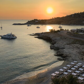 To Four Seasons άνοιξε στη Μύκονο! Όλα όσα πρέπει να ξέρετε…