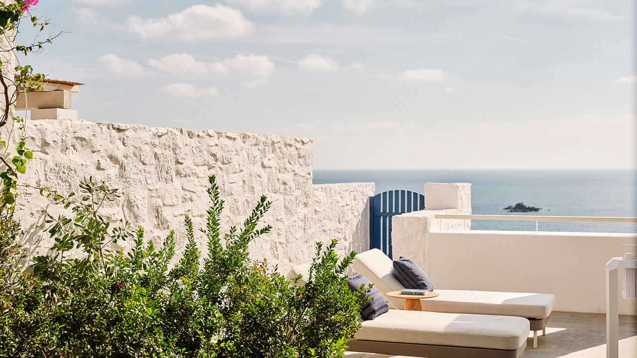 To Four Seasons άνοιξε στη Μύκονο! Όλα όσα πρέπει να ξέρετε…
